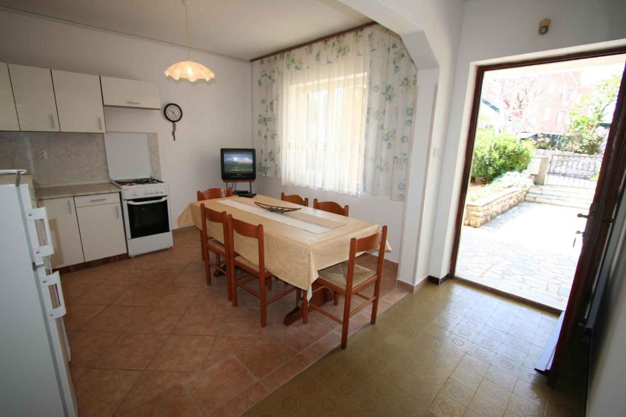 Apartment In Silo/Insel Krk 14533 Екстериор снимка