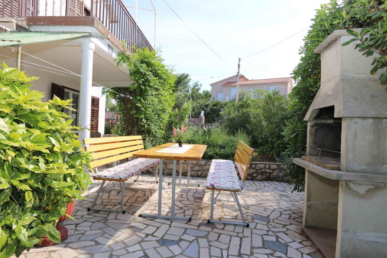 Apartment In Silo/Insel Krk 14533 Екстериор снимка