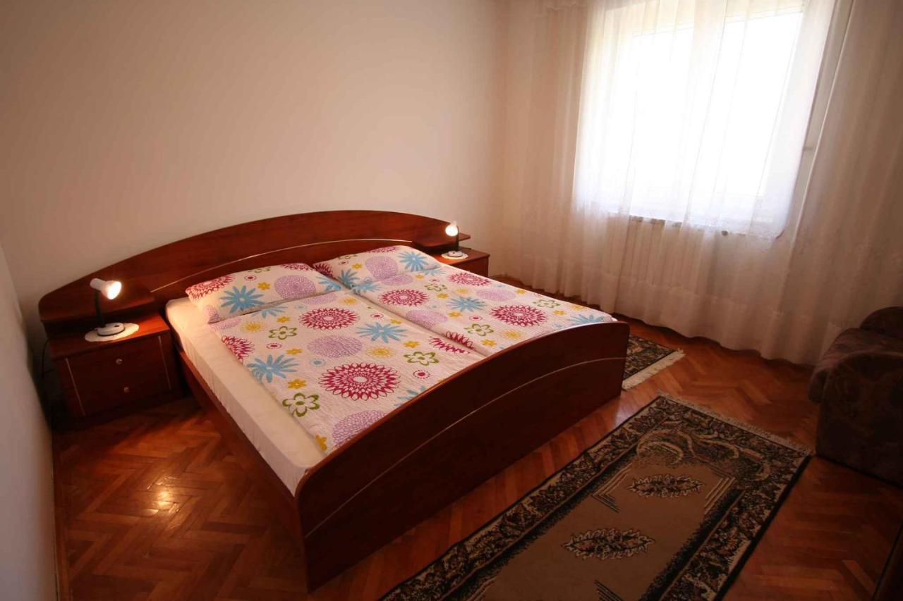Apartment In Silo/Insel Krk 14533 Екстериор снимка