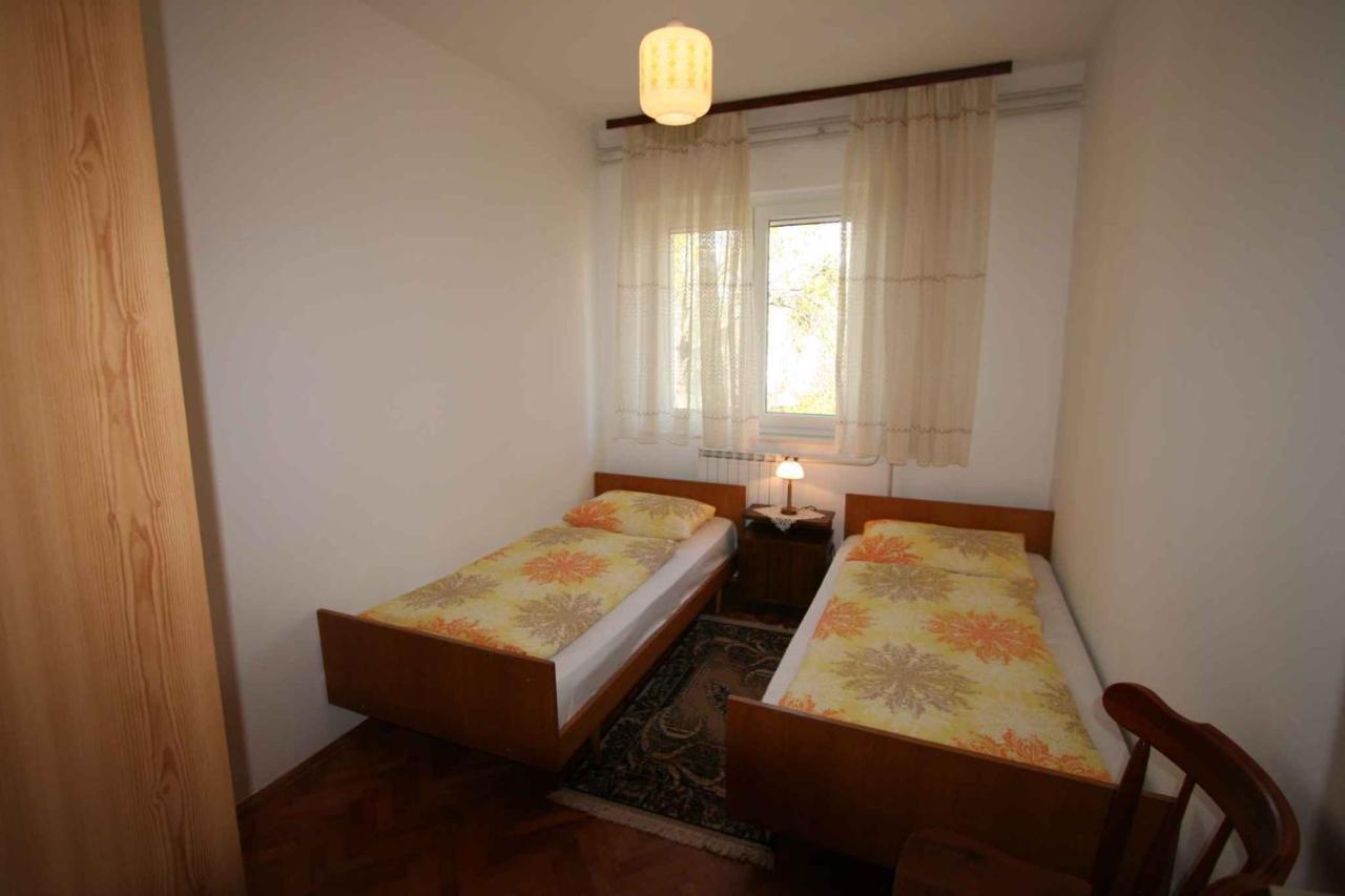 Apartment In Silo/Insel Krk 14533 Екстериор снимка